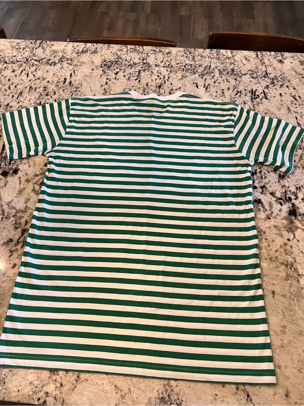 Hasta Meurte Green & White Striped Graphic Tee with Pablo Escobar “Hustle Daily - Picture 7 of 9